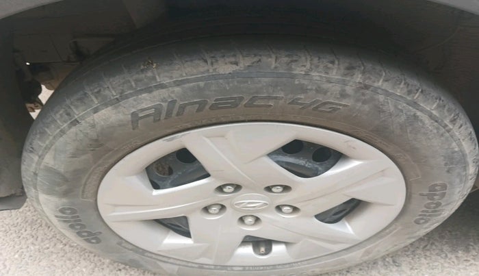 2021 Hyundai VENUE S 1.0 TURBO IMT, Petrol, Manual, 42,169 km, tyre