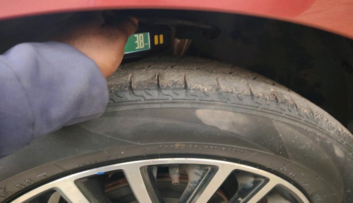 2017 Maruti Dzire ZDI PLUS, Diesel, Manual, 1,20,246 km, tyre