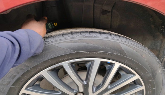 2017 Maruti Dzire ZDI PLUS, Diesel, Manual, 1,20,246 km, tyre