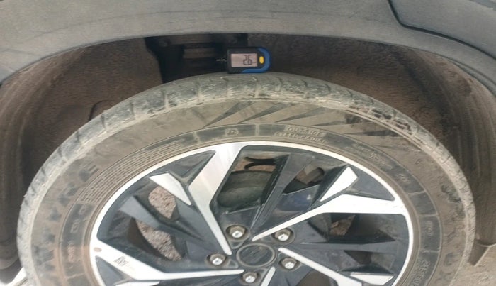 2022 Hyundai Creta E 1.5 PETROL, Petrol, Manual, 35,893 km, tyre