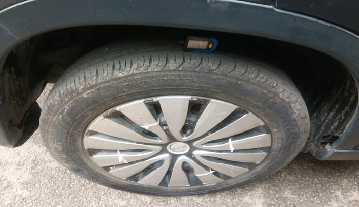 2021 Maruti Vitara Brezza VXI, Petrol, Manual, 16,106 km, tyre