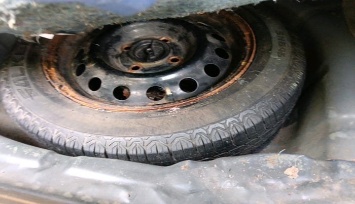 2017 Ford Figo Aspire TREND 1.5 DIESEL, Diesel, Manual, 1,22,285 km, tyre