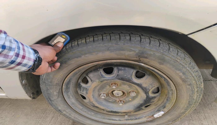 2010 Maruti Zen Estilo VXI, Petrol, Manual, 1,25,437 km, tyre