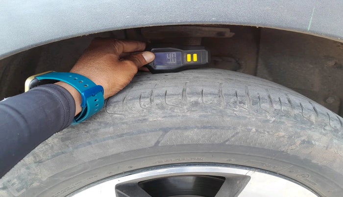 2019 Tata NEXON XZ PLUS PETROL DUAL TONE, Petrol, Manual, 34,001 km, tyre