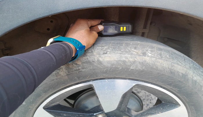 2019 Tata NEXON XZ PLUS PETROL DUAL TONE, Petrol, Manual, 34,001 km, tyre