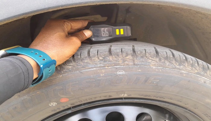 2019 Tata NEXON XZ PLUS PETROL DUAL TONE, Petrol, Manual, 34,001 km, tyre