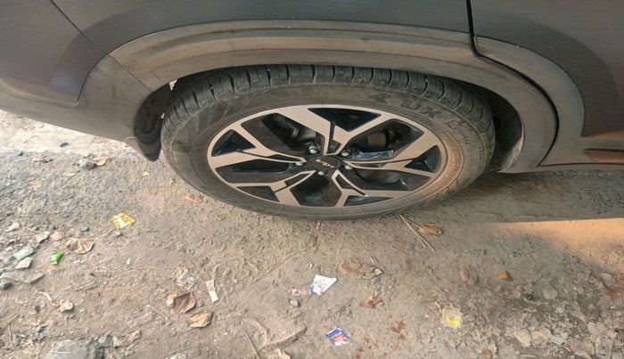 2023 KIA SELTOS  X LINE 1.5 TURBO PETROL DCT, Petrol, Automatic, 27,398 km, tyre