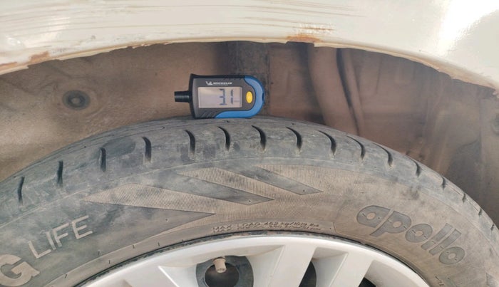 2018 Maruti Celerio VXI CNG, Petrol, Manual, 1,09,528 km, tyre