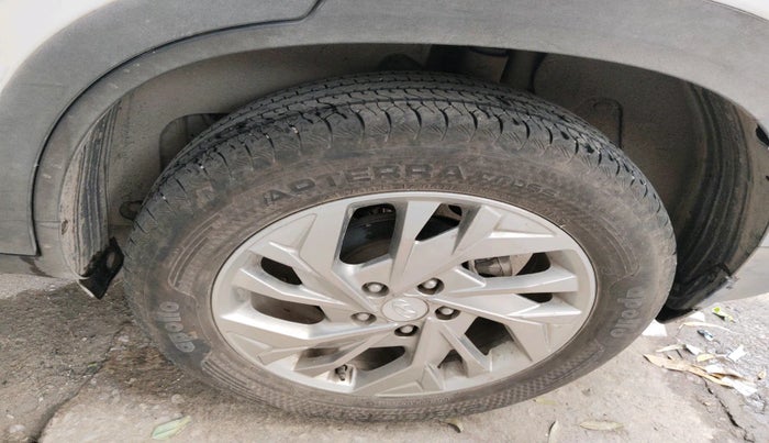 2020 Hyundai Creta SX 1.5 PETROL, Petrol, Manual, 81,229 km, tyre