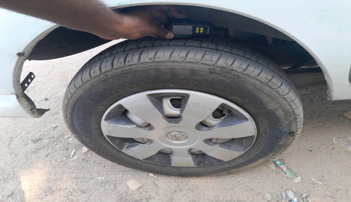 2016 Maruti Eeco 7 STR, Petrol, Manual, 1,63,821 km, tyre