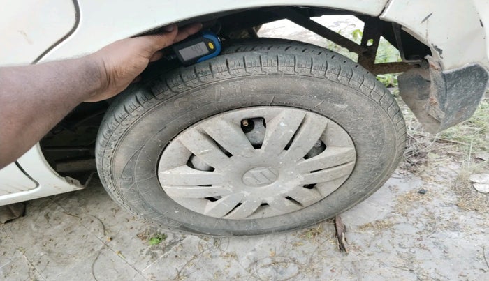 2017 Maruti Alto 800 VXI, Petrol, Manual, 20,055 km, tyre