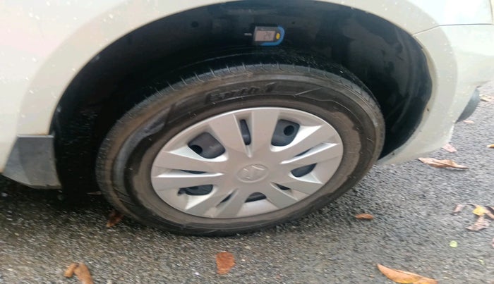2013 Maruti Swift Dzire VXI, Petrol, Manual, 68,538 km, tyre