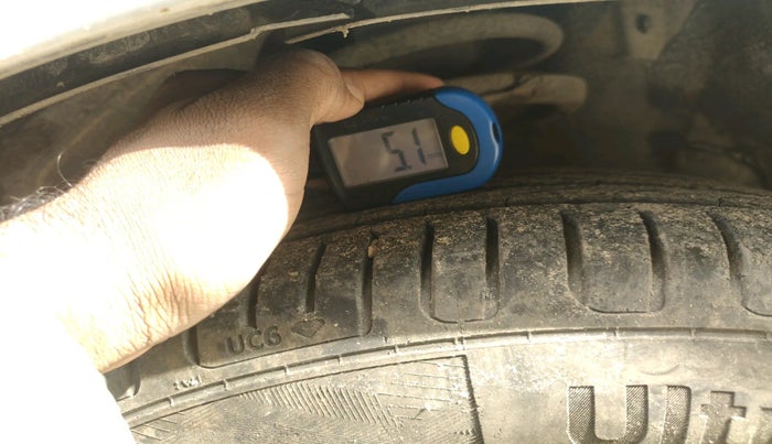 2010 Hyundai i20 ASTA 1.4 CRDI, Diesel, Manual, 1,64,310 km, tyre