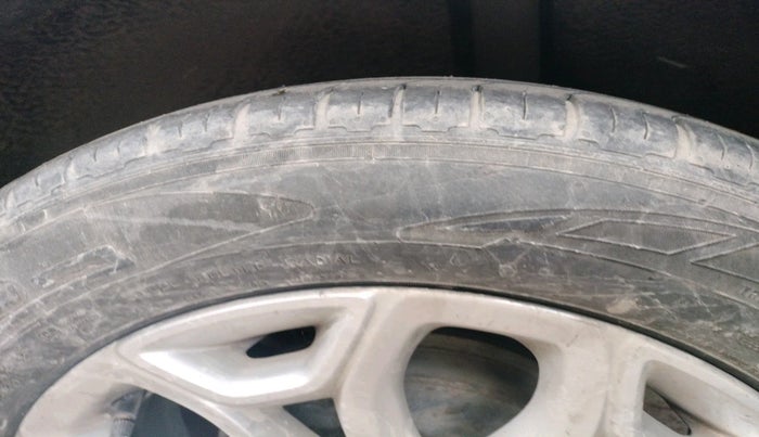 2013 Ford Ecosport TITANIUM 1.5L DIESEL, Diesel, Manual, 2,08,757 km, tyre