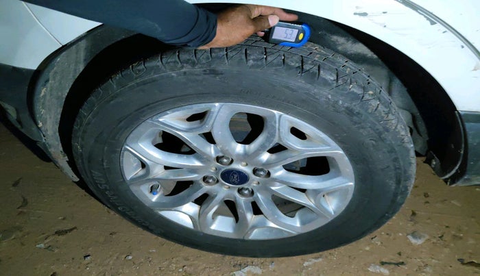 2014 Ford Ecosport TITANIUM 1.0L ECOBOOST, Petrol, Manual, 73,268 km, tyre