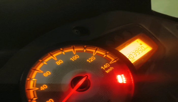 2015 Ford Ecosport TITANIUM 1.0L ECOBOOST, Petrol, Manual, 1,21,168 km, tyre