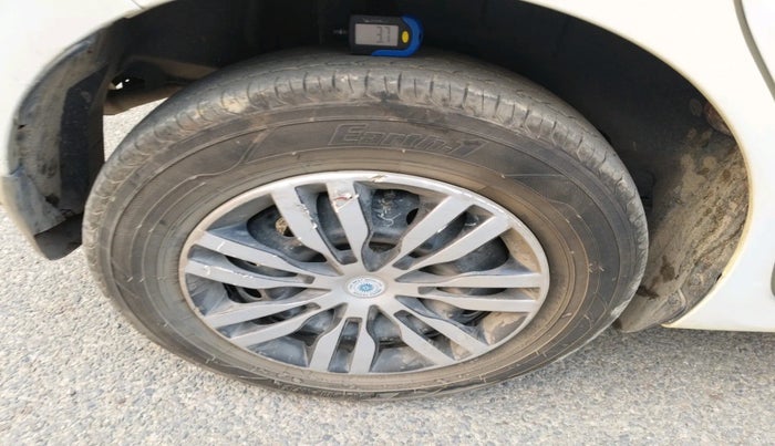 2019 Maruti Swift LXI, Petrol, Manual, 63,322 km, tyre