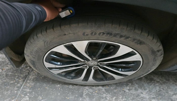 2021 MG HECTOR SHARP 1.5 PETROL CVT, Petrol, Automatic, 60,636 km, tyre