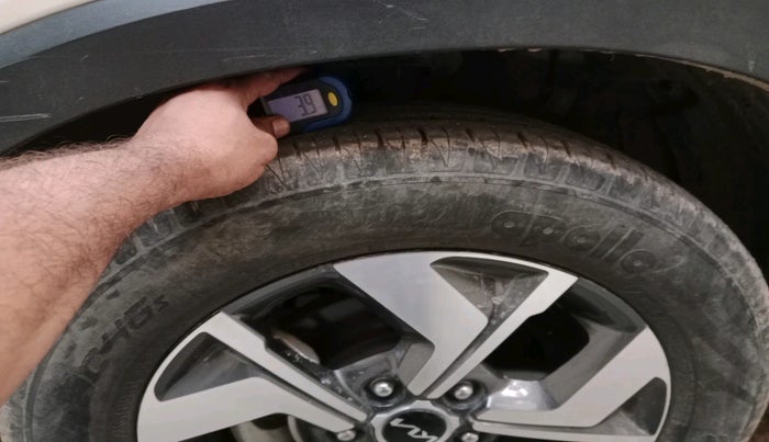 2023 KIA SONET HTX 1.5 DIESEL MT, Diesel, Manual, 37,572 km, tyre