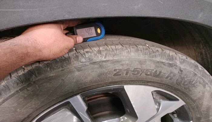 2023 KIA SONET HTX 1.5 DIESEL MT, Diesel, Manual, 37,572 km, tyre