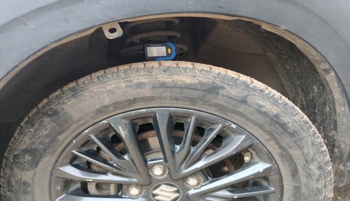 2021 Maruti XL6 ALPHA MT, Petrol, Manual, 1,20,827 km, tyre