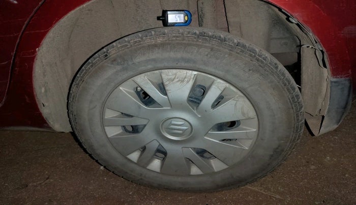 2012 Maruti Swift VXI, Petrol, Manual, 81,972 km, tyre