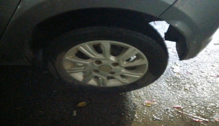 2018 Tata Tiago XZA PETROL, Petrol, Automatic, 34,179 km, tyre