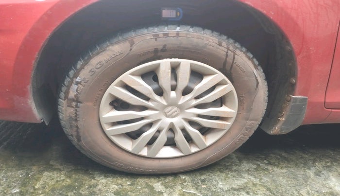 2014 Maruti Swift Dzire VXI, Petrol, Manual, 90,530 km, tyre