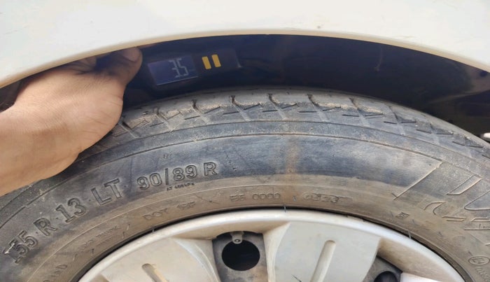 2010 Hyundai i10 MAGNA 1.2, Petrol, Manual, 1,15,984 km, tyre