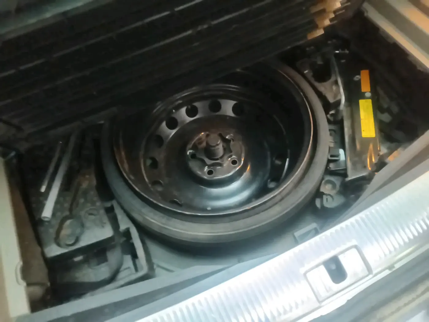 2012 Audi Q7 3.0 TDI QUATTRO, Diesel, Automatic, 5,50,001 km, tyre