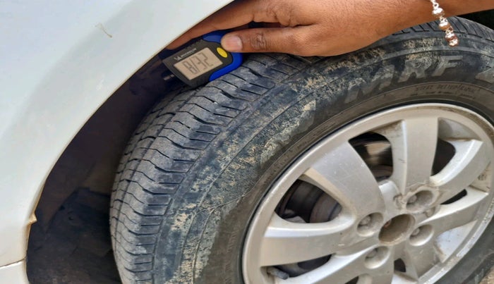 2013 Maruti Ritz ZDI, Diesel, Manual, 1,80,721 km, tyre