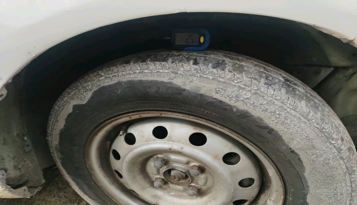 2011 Maruti Ritz LXI, Petrol, Manual, 1,16,316 km, tyre