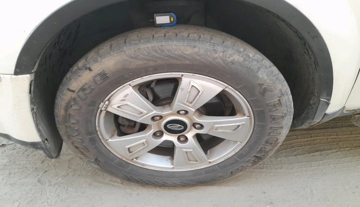2013 Mahindra XUV500 W8, Diesel, Manual, 1,15,156 km, tyre