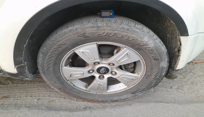 2013 Mahindra XUV500 W8, Diesel, Manual, 1,15,156 km, tyre