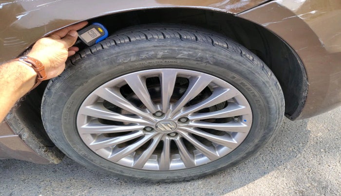 2017 Maruti Ciaz ALPHA 1.4 PETROL, Petrol, Manual, 1,51,437 km, tyre