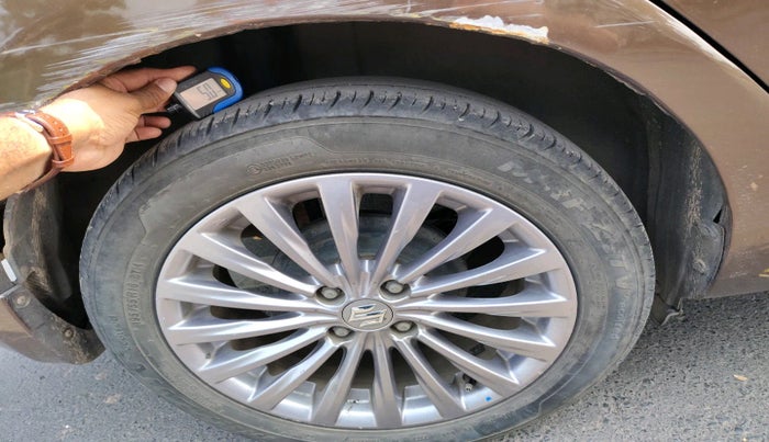 2017 Maruti Ciaz ALPHA 1.4 PETROL, Petrol, Manual, 1,51,437 km, tyre