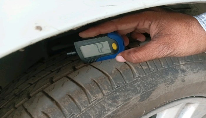 2018 Toyota Innova Crysta 2.4 G 7 STR, Diesel, Manual, 1,59,077 km, tyre