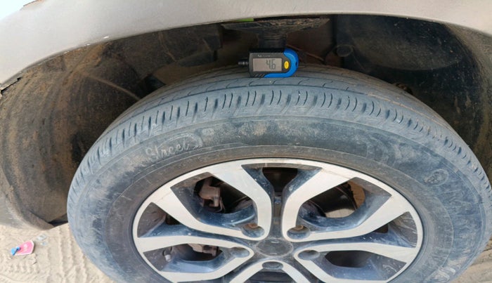 2016 Nissan Terrano XL (D), Diesel, Manual, 94,261 km, tyre