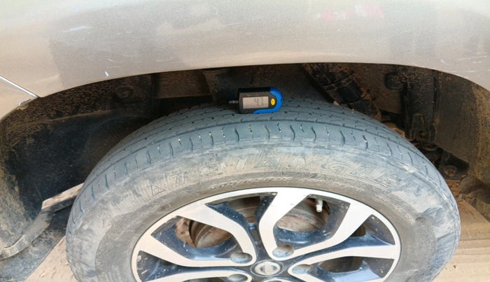 2016 Nissan Terrano XL (D), Diesel, Manual, 94,261 km, tyre