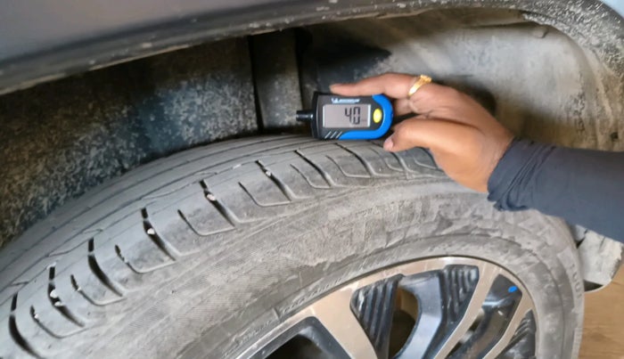 2020 Maruti Vitara Brezza VXI, Petrol, Manual, 93,487 km, tyre