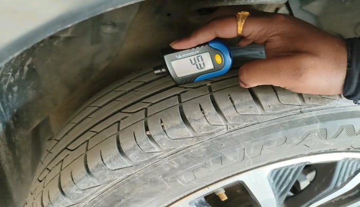 2020 Maruti Vitara Brezza VXI, Petrol, Manual, 93,487 km, tyre