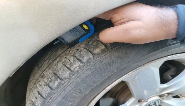 2010 Honda City 1.5L I-VTEC V MT, Petrol, Manual, 2,36,726 km, tyre