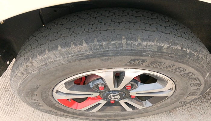 2019 Tata Safari Storme 2.2 EX 4X2, Diesel, Manual, 96,016 km, tyre