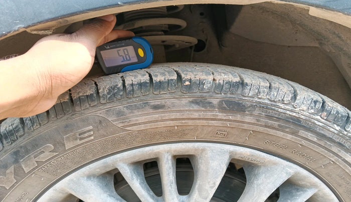 2021 Maruti XL6 ZETA AT, Petrol, Automatic, 60,870 km, tyre