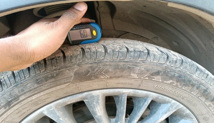 2021 Maruti XL6 ZETA AT, Petrol, Automatic, 60,870 km, tyre