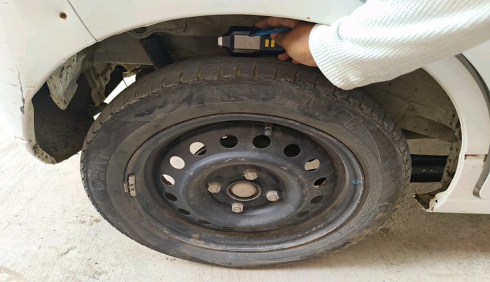 2017 Maruti Wagon R 1.0 VXI AMT, Petrol, Automatic, 81,370 km, tyre