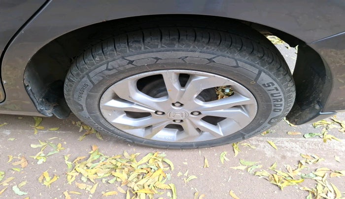 2018 Honda Amaze 1.5L I-DTEC V, Diesel, Manual, 1,13,710 km, tyre