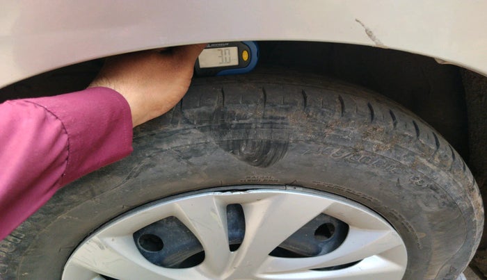 2021 Maruti Swift VXI AMT, Petrol, Automatic, 44,043 km, tyre