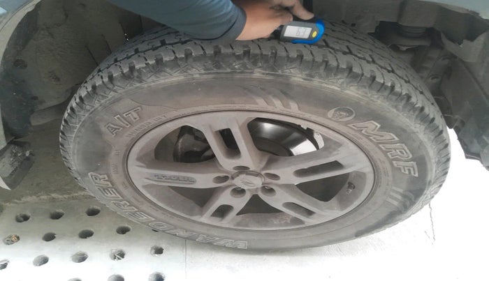 2021 Mahindra Thar LX PETROL HT 4WD AT, Petrol, Automatic, 31,754 km, tyre