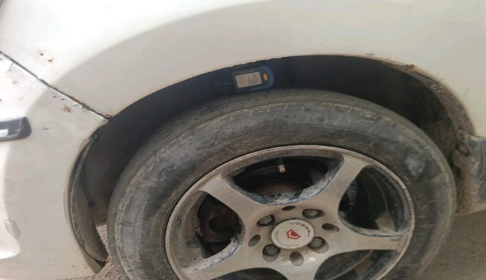 2015 Maruti Alto K10 LXI, Petrol, Manual, 43,615 km, tyre